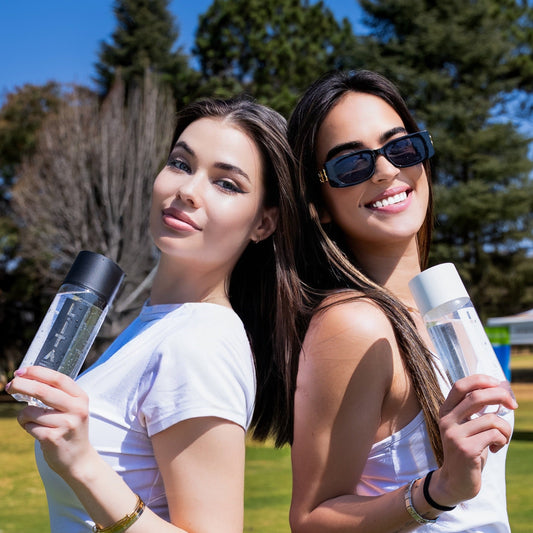 Still vs. Sparkling: Which One Suits Your Mood or Meal?